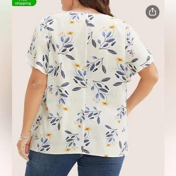 Bloomchic Floral O Ring Zipper Split Petal Sleeve Blouse - Picture 5 of 6